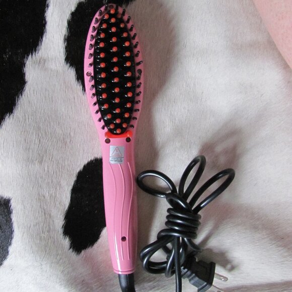 HEATED HAIR BRUSH NWOT PINK